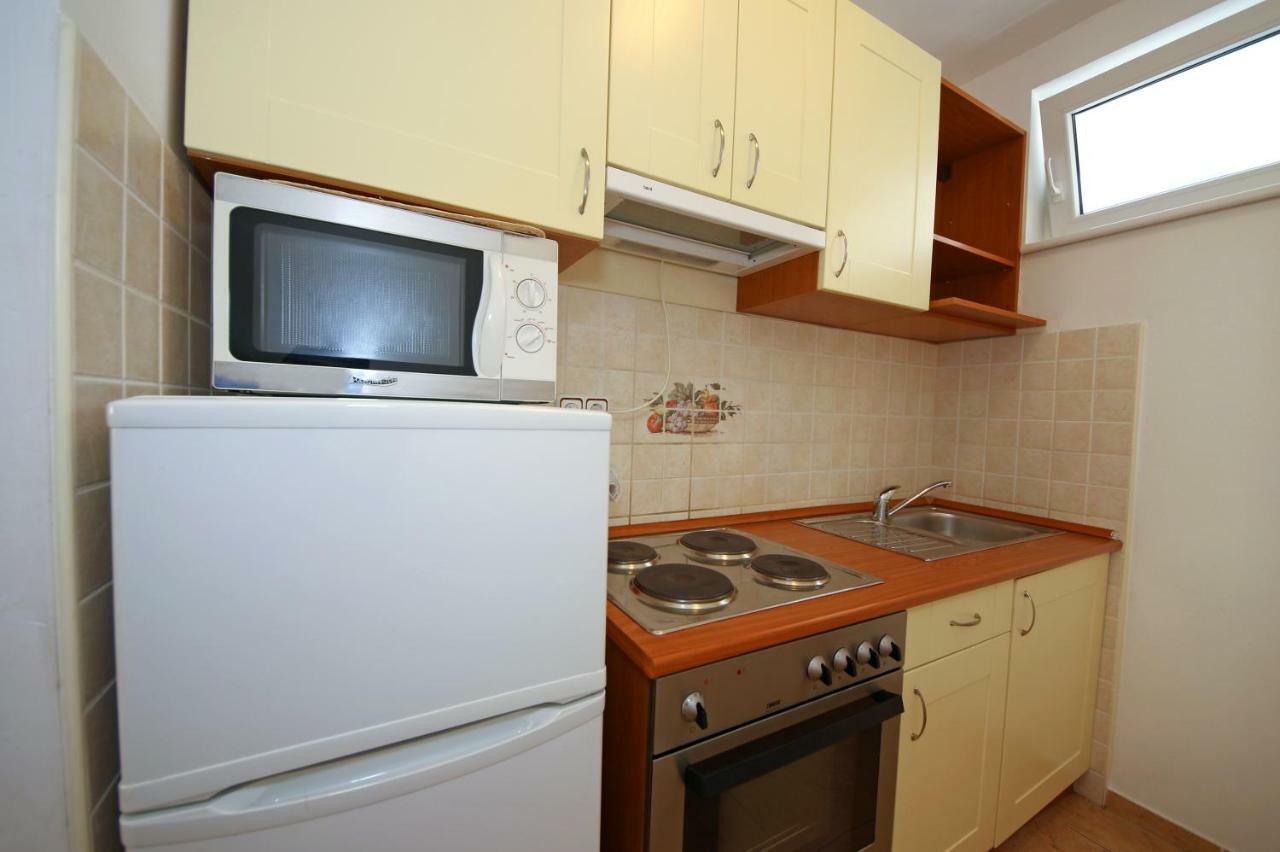 Dalmacia Apartments Srima Bagian luar foto