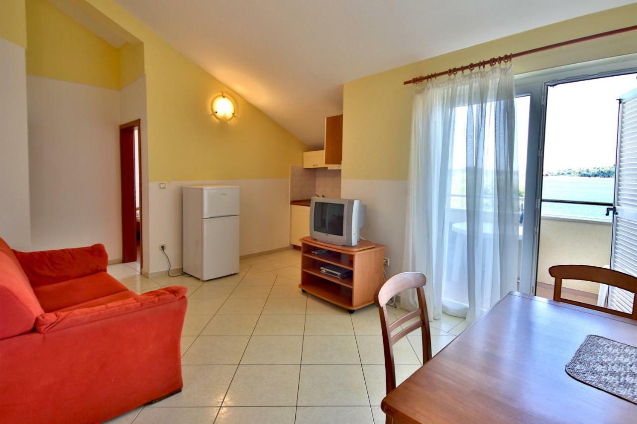 Dalmacia Apartments Srima Bagian luar foto